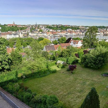 Fewo1846 - Flensview - Komfortables Studioapartment Mit Balkon Und Hafenblick Фленсбург Екстериор снимка