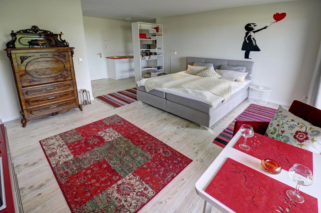 Fewo1846 - Flensview - Komfortables Studioapartment Mit Balkon Und Hafenblick Фленсбург Екстериор снимка